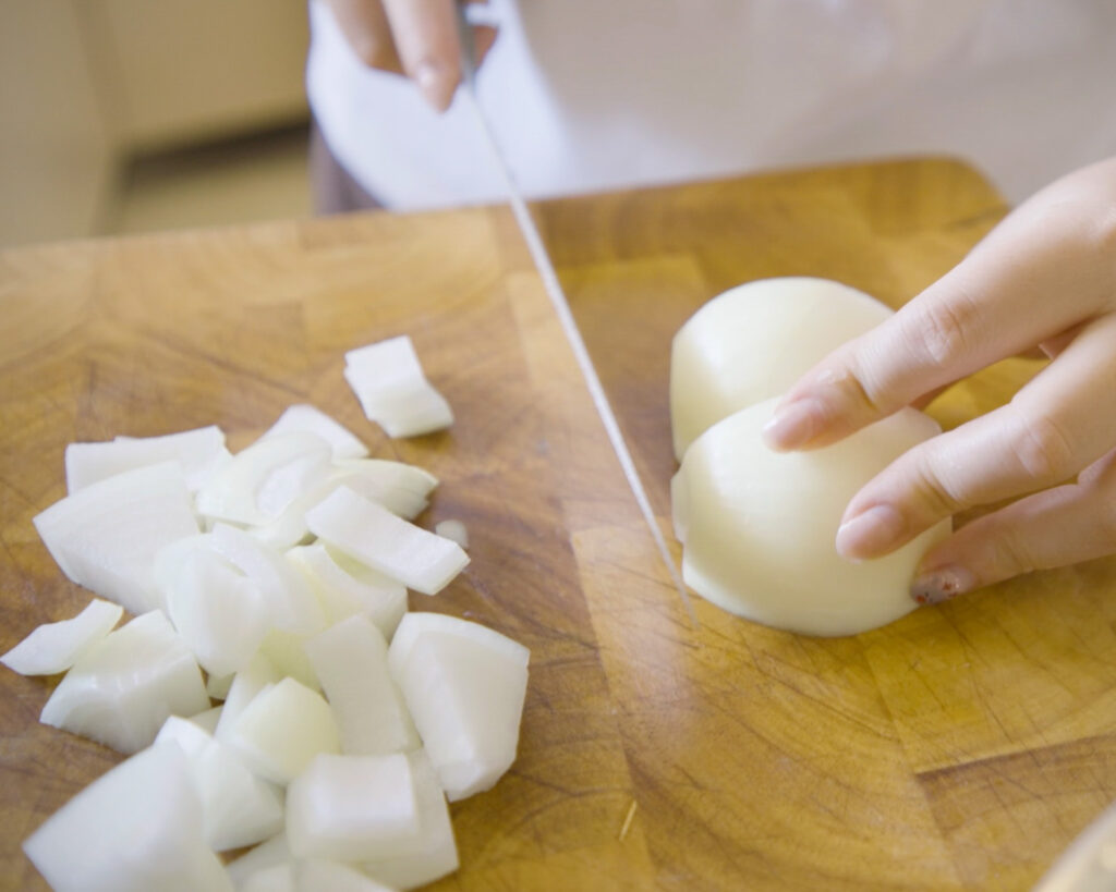 Dicing Onions